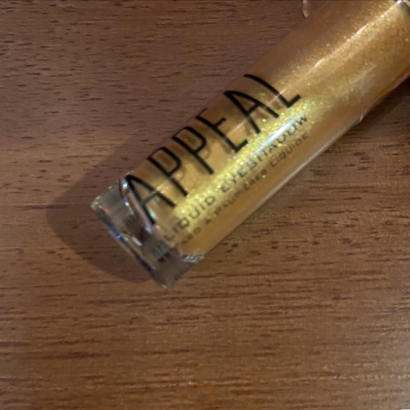 5 FOR $25 - Appeal Liquid Eyeshadow in Gold - Picture 4 of 5